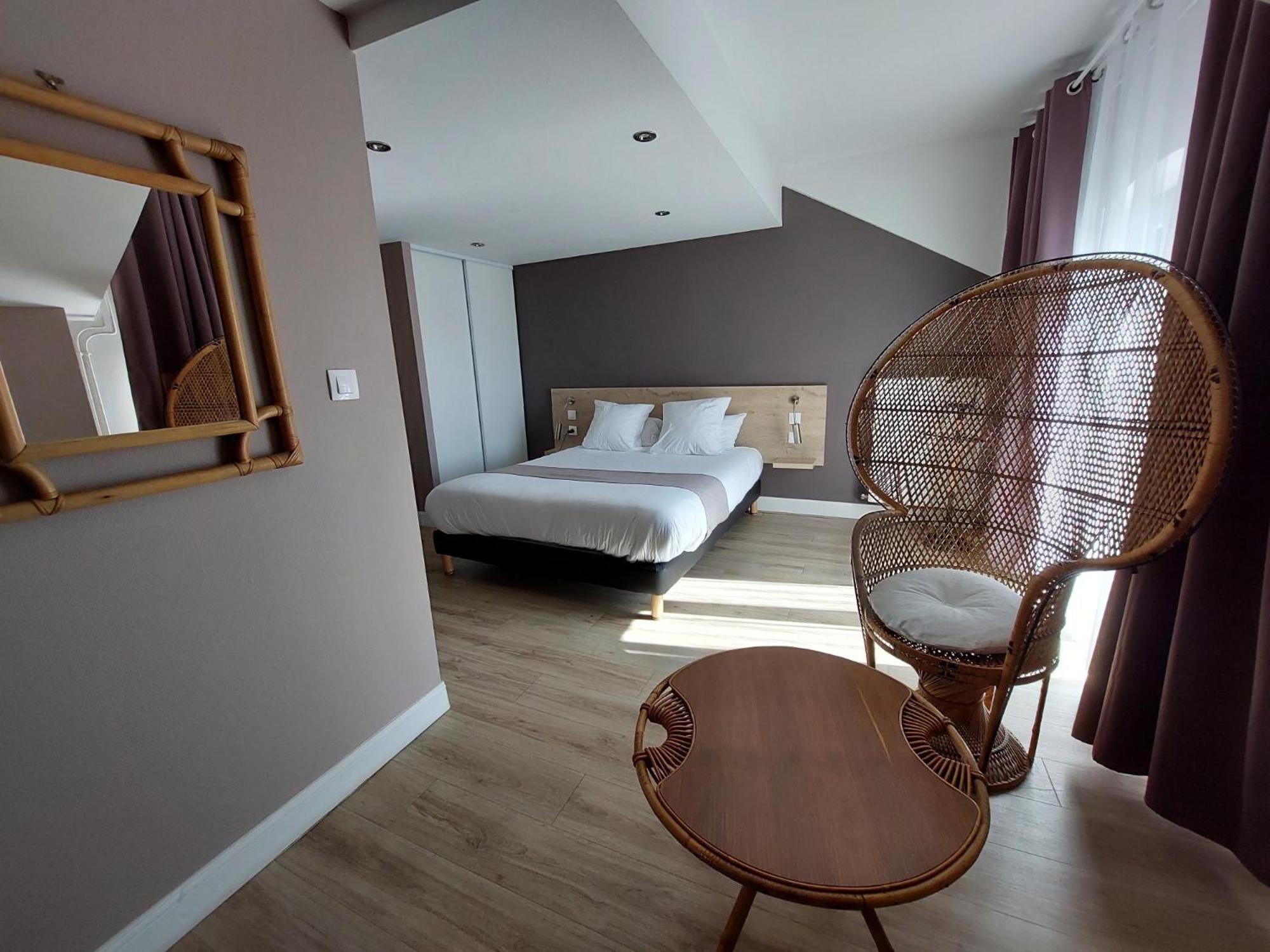 Logis Auberge Des Voyageurs Vandieres  Εξωτερικό φωτογραφία