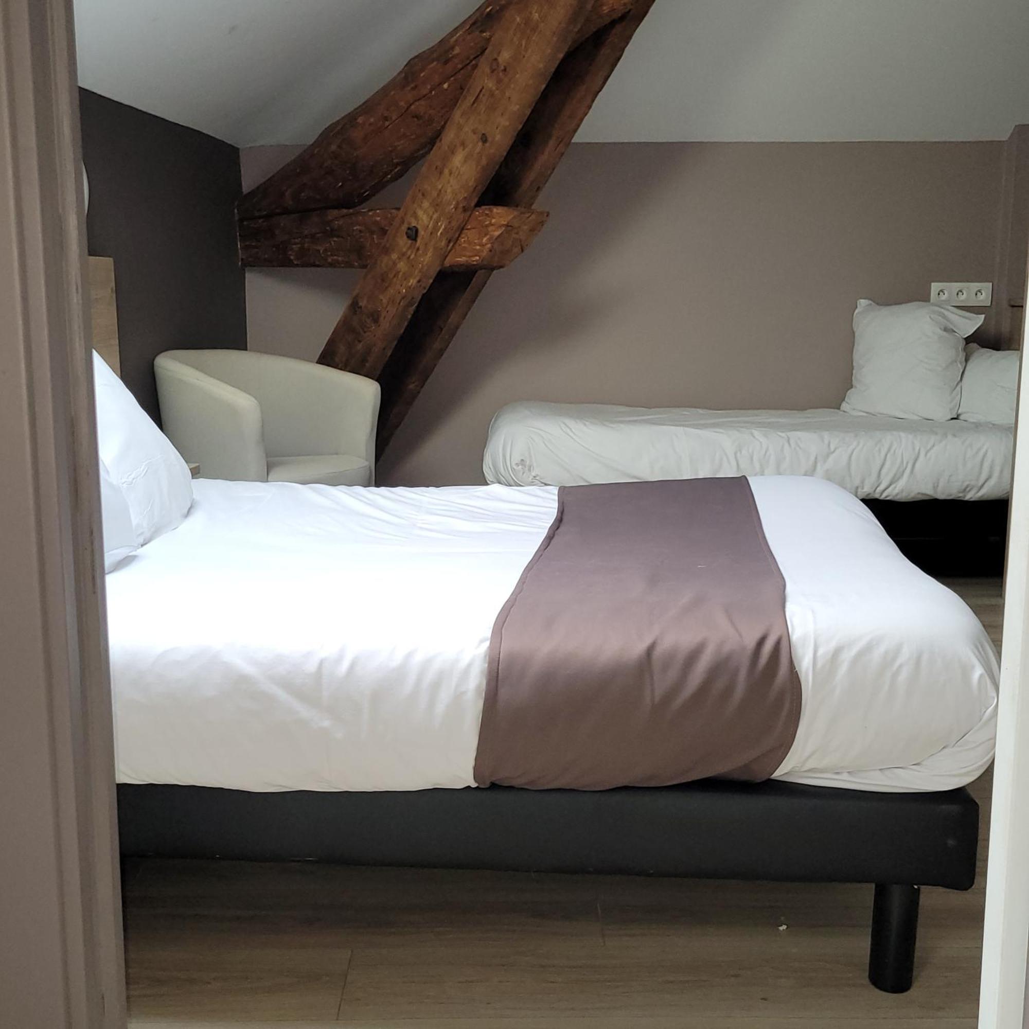 Logis Auberge Des Voyageurs Vandieres  Εξωτερικό φωτογραφία