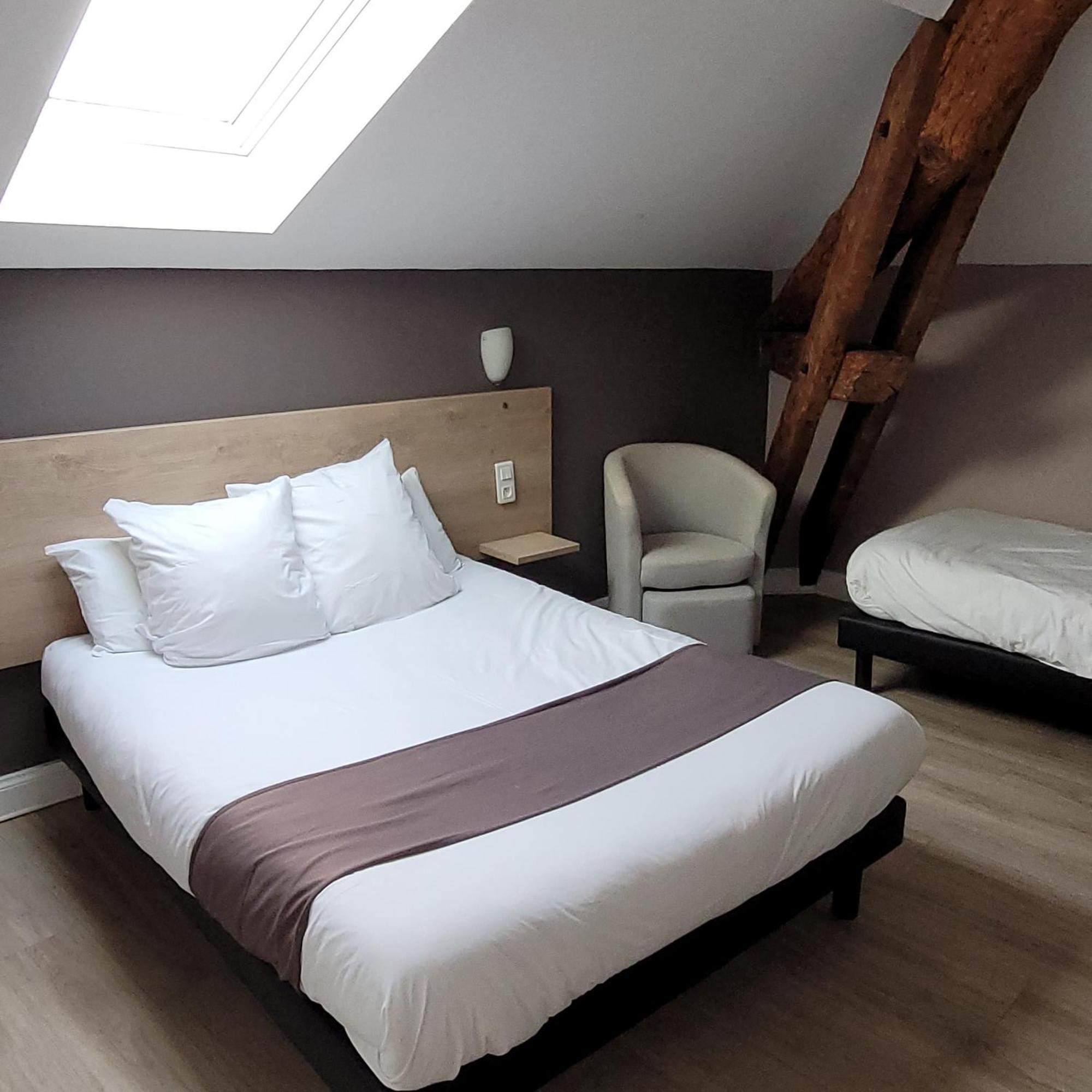Logis Auberge Des Voyageurs Vandieres  Εξωτερικό φωτογραφία