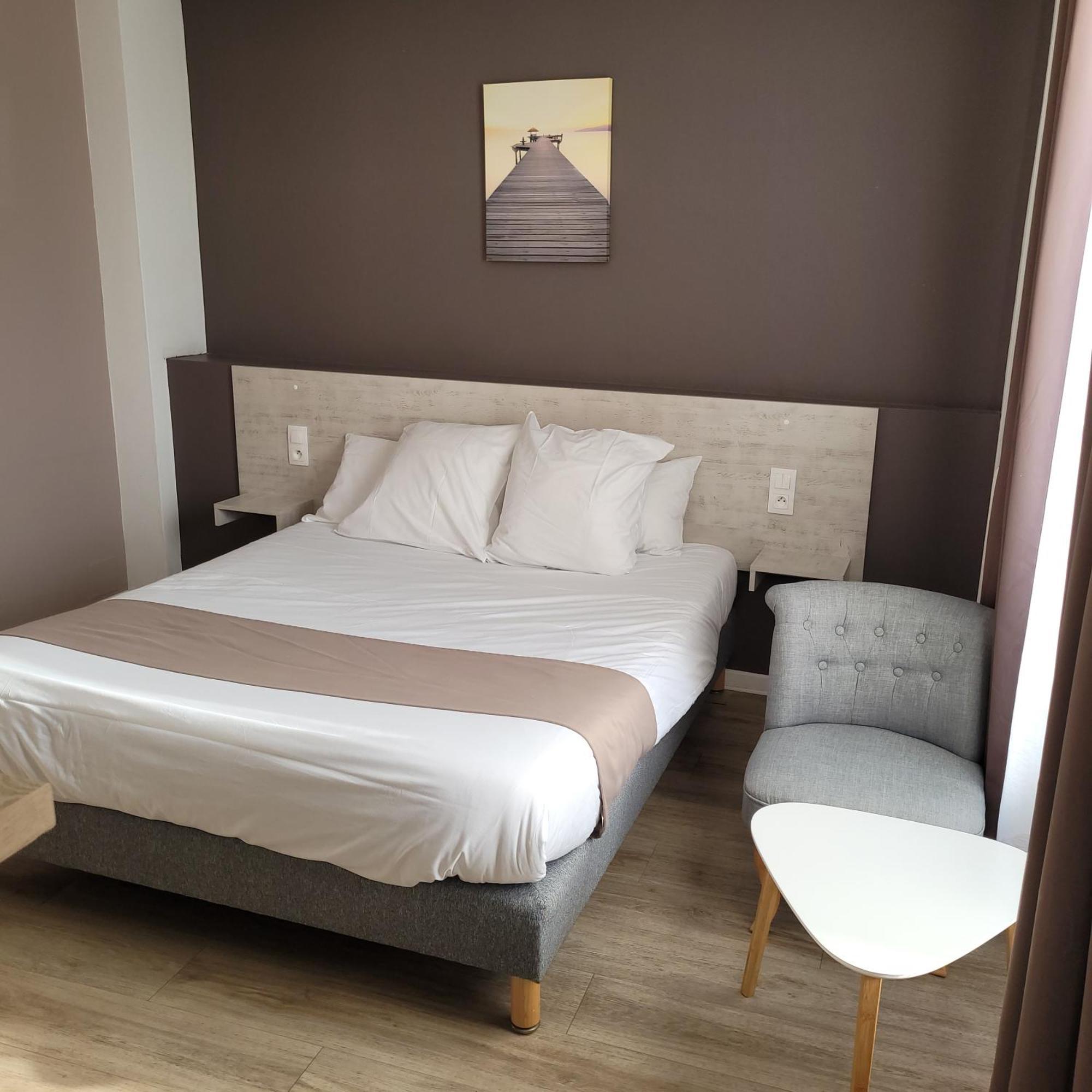 Logis Auberge Des Voyageurs Vandieres  Εξωτερικό φωτογραφία